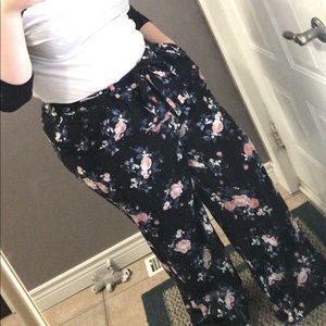 Floral Palazzo pants size 1X